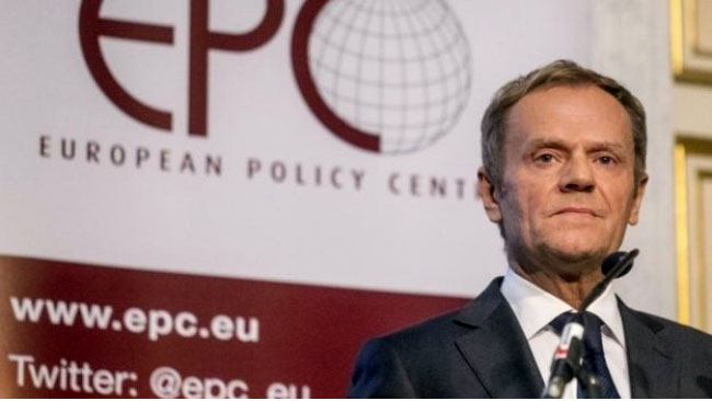 رئیس شورای اروپا: بریتانیا دو راه دارد؛  یا خروج کامل، یا عدم خروج